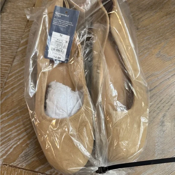 Women's Tan Ballet Flats - Picture 5 of 6